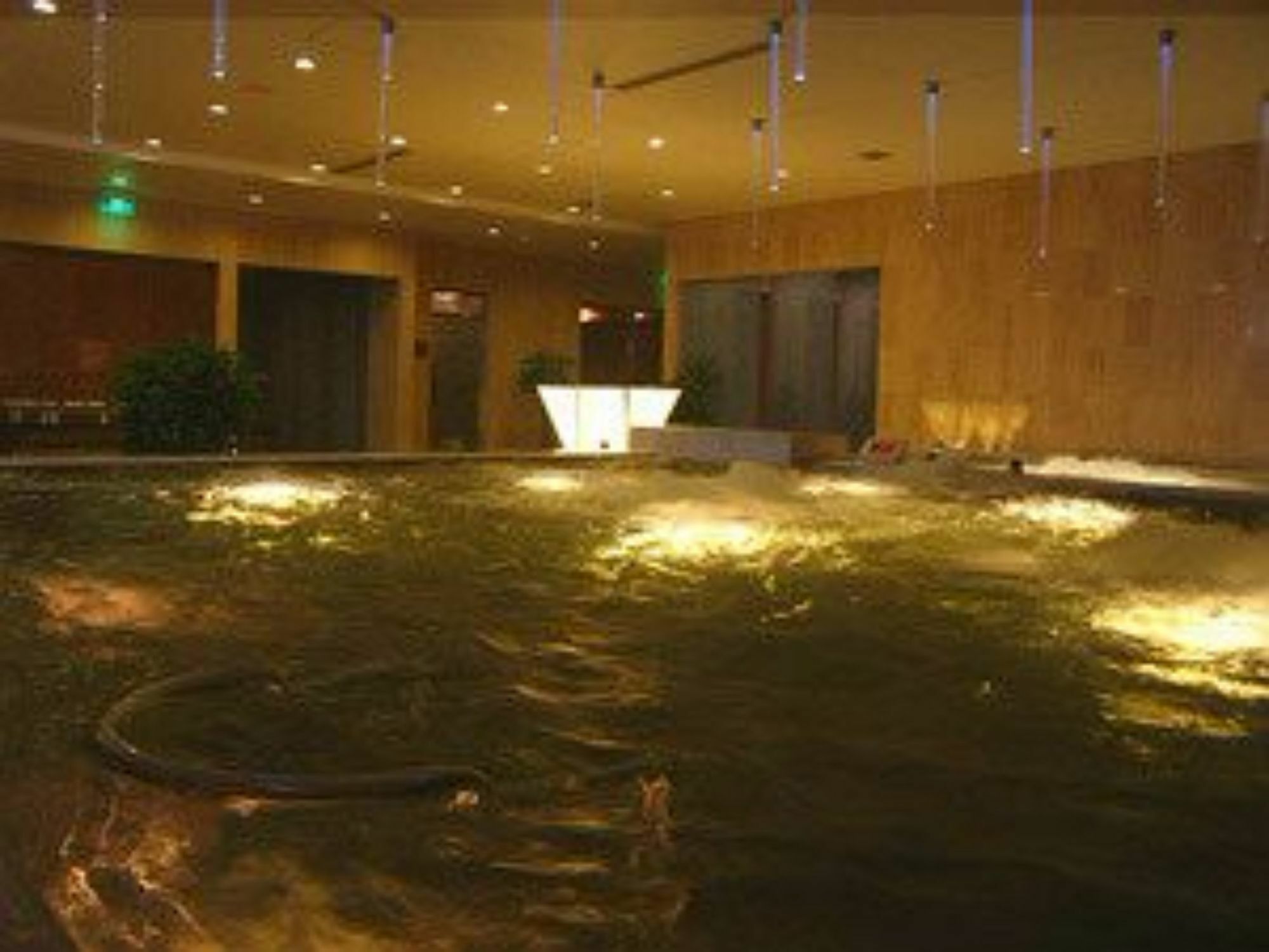Ruiwan New Century Hotel Tianjin Exterior foto